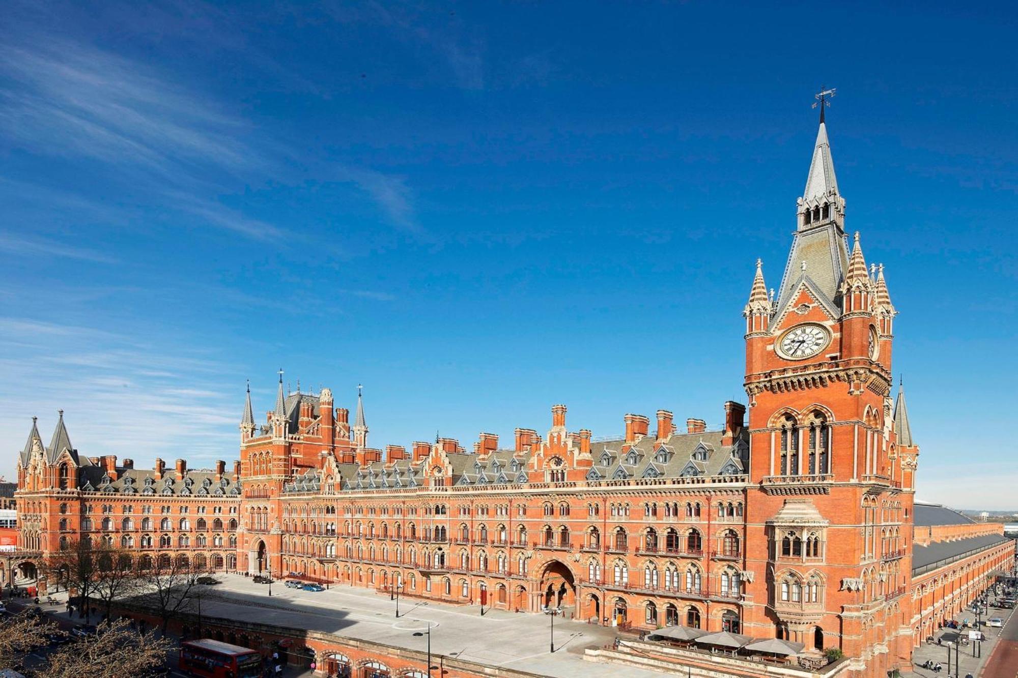 St. Pancras Renaissance Hotel Londra Exterior foto The station in 2014