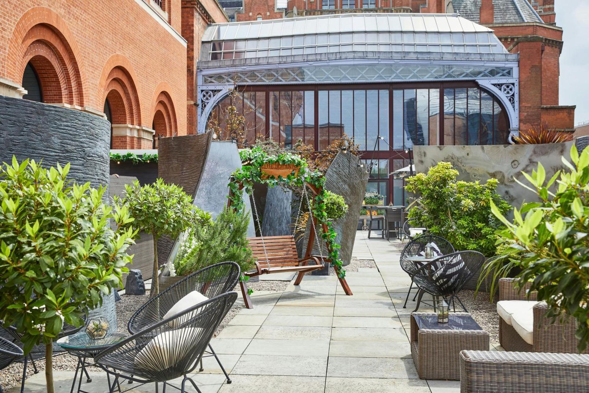 St. Pancras Renaissance Hotel Londra Exterior foto The rooftop garden