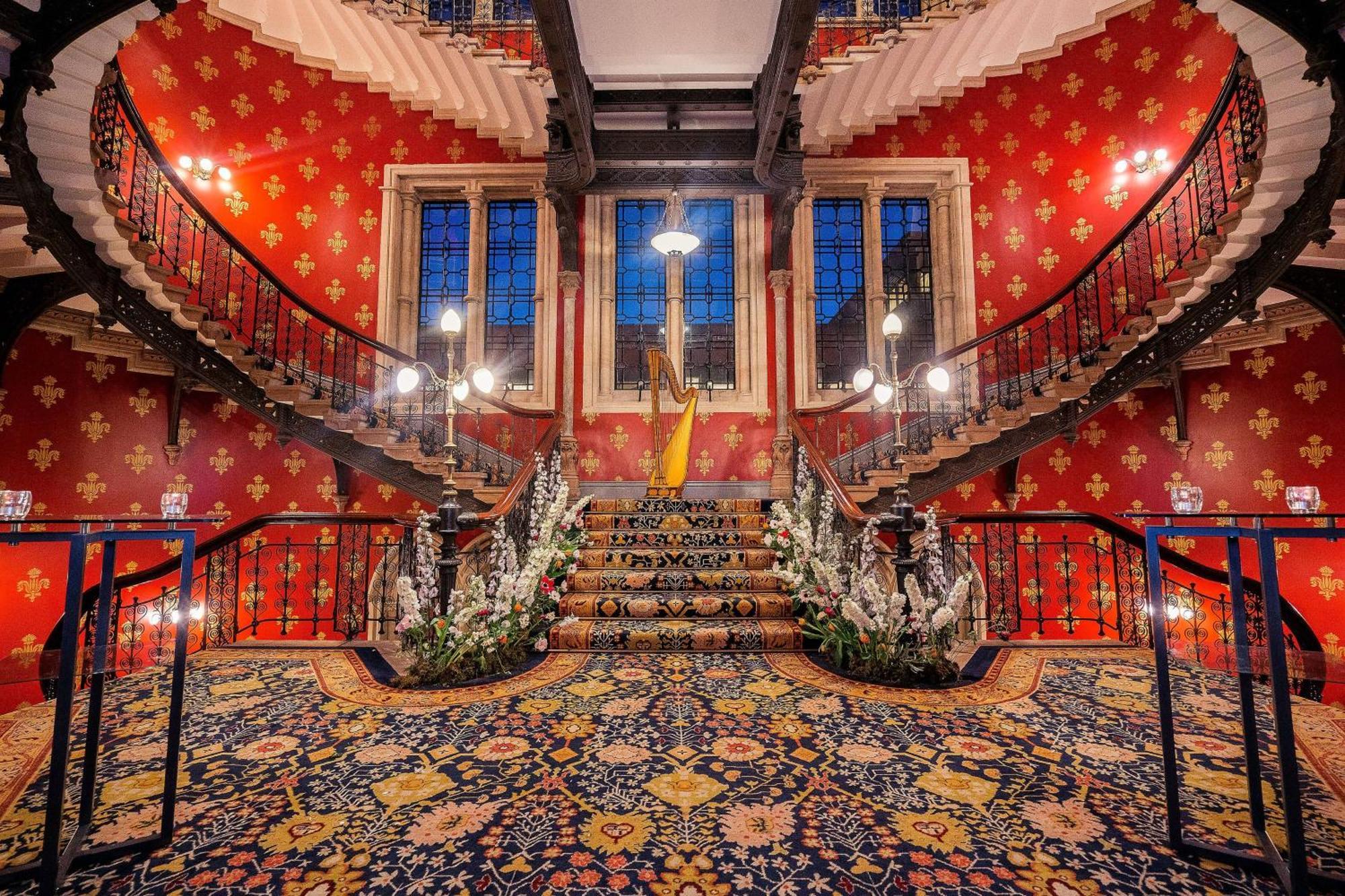 St. Pancras Renaissance Hotel Londra Exterior foto The staircase