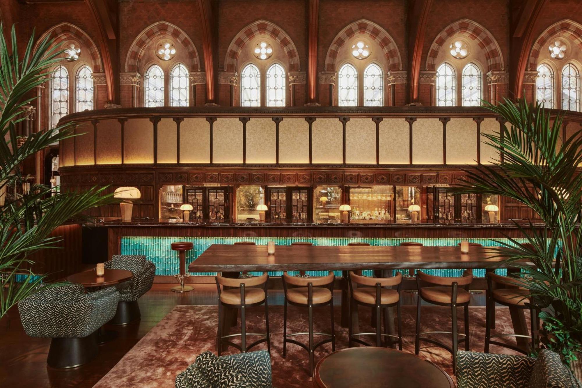 St. Pancras Renaissance Hotel Londra Exterior foto The interior of the bar