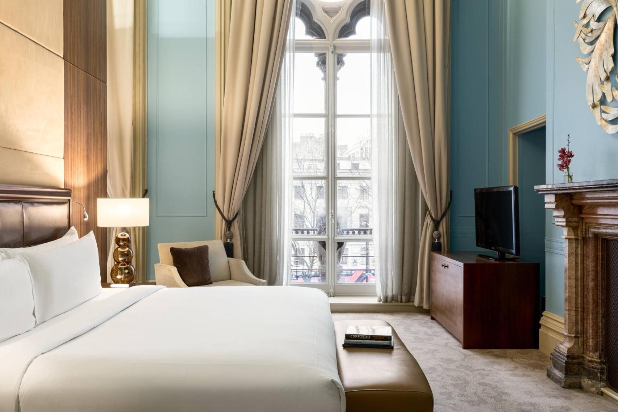 St. Pancras Renaissance Hotel Londra Exterior foto A room at the hotel
